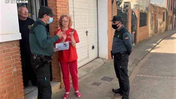 La Guardia Civil publica una guía de ayuda a los refugiados ucranianos