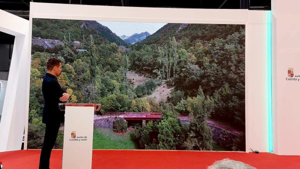 Mario Rivas, durante la presentación de la oferta turística de Laciana en Fitur