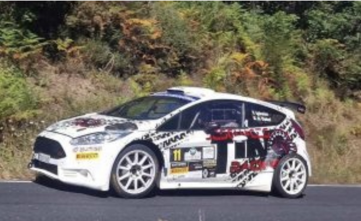 Ford Fiesta N5 en el que competían la fallecida y el piloto herido